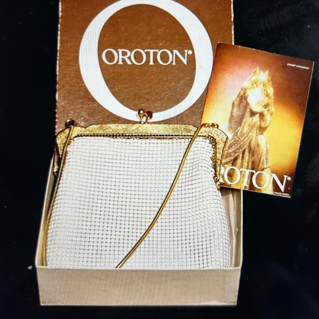 Vintage Oroton Gardenia Mesh Designer Evening Bag Rat Tail Strap 8" X 7"